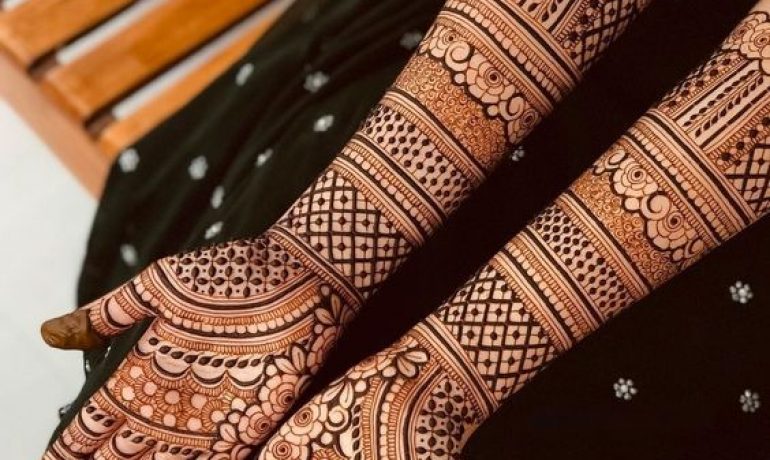 Mehndi – Creating Henna Art and Beauty